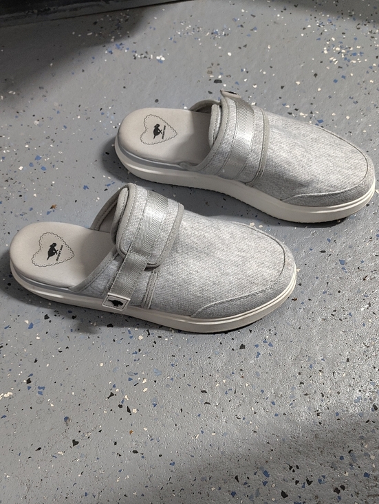 Rocket Dog Shoes - 👕 2 For 15$ Or 3 For 20$👕 Rocket Dog Gray Women Slip-On Clogs W/Memory Foam